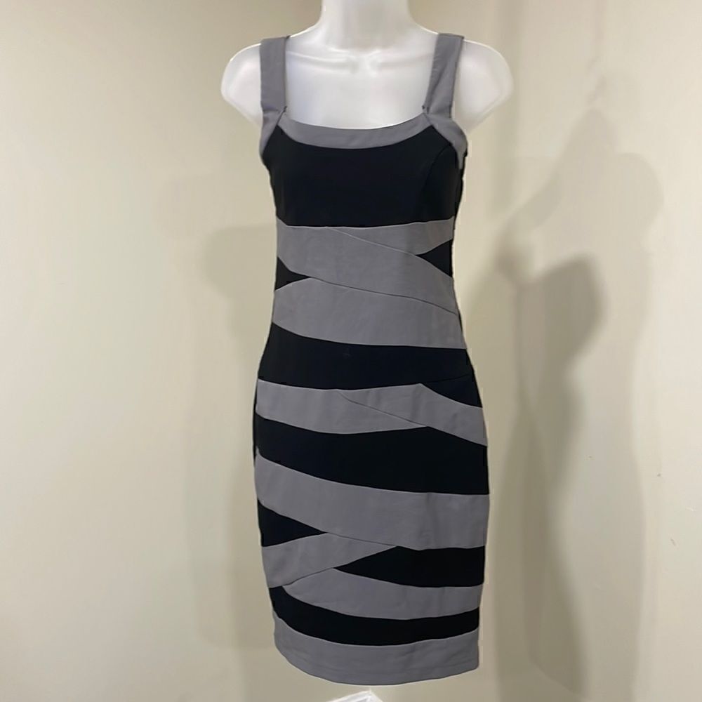 5 7 9 Black and Gray Dress. Size S Small 4/6